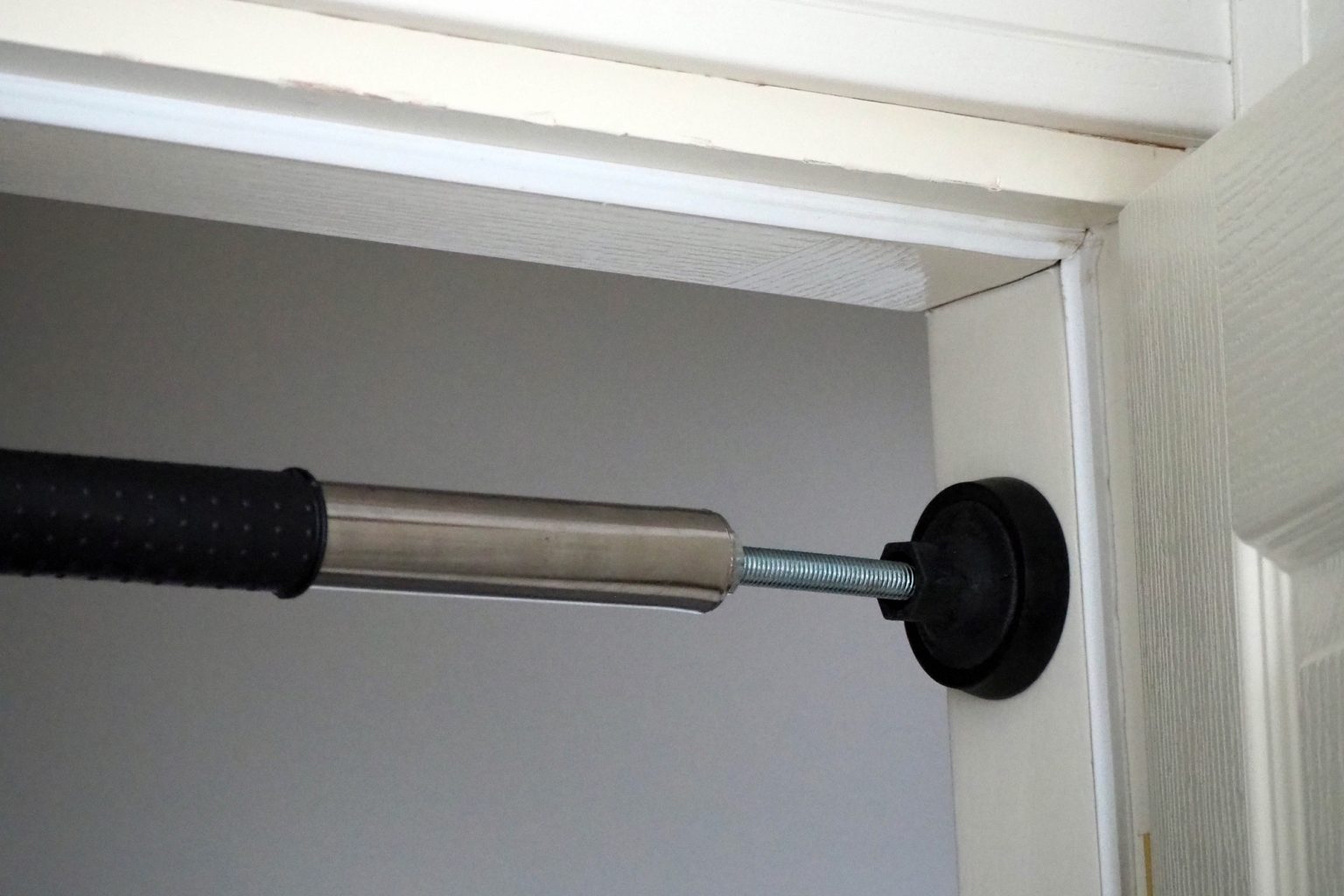 Are Door Pull Up Bars Safe? It Depends! Inspire US