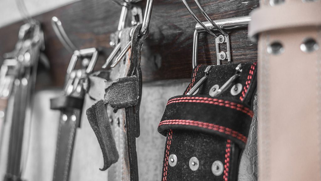 At What Weight Should I Use a Belt For Deadlifts? Inspire US